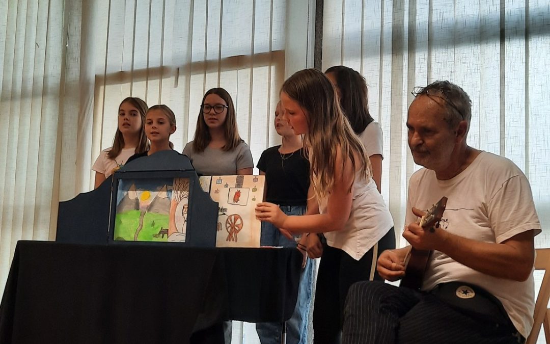 Še zadnji šolski kamišibaj nastop pod Darkovim mentorstvom
